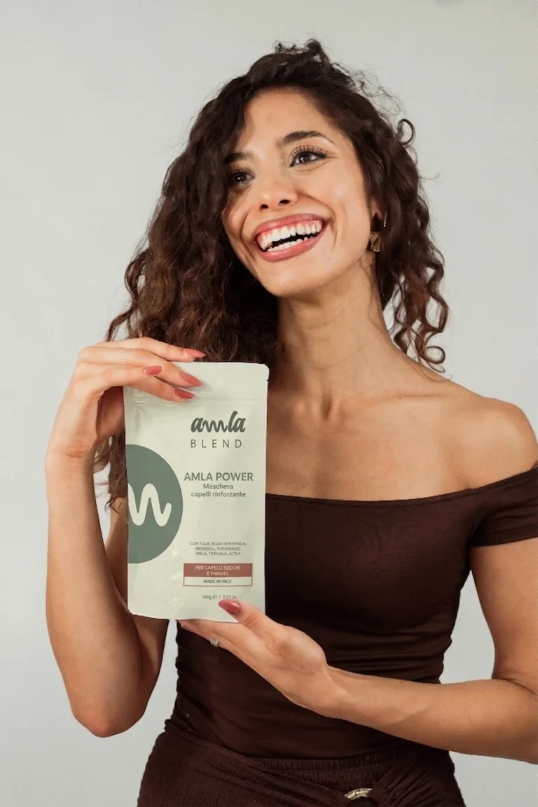 Maschera in polvere rinforzante per capelli – Rinforza e rigenera i capelli sfibrati con BOOST di . Maschera in polvere 100%